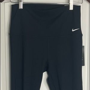 Nike Dri-fit NWT Women’s Training Pants Black Size M